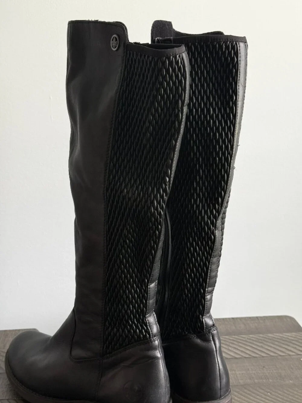 Rieker Women’s Black Leather Knee-High Riding Boots Stretch-Fit Size 8.5